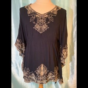 Mollo Rello Elegantly Embroidered Poncho Top, NWT